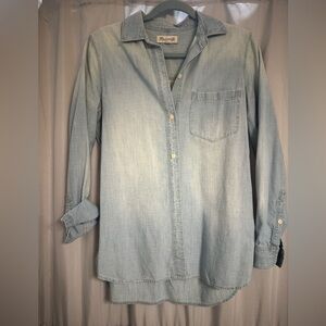 Madewell small chambray shirt
